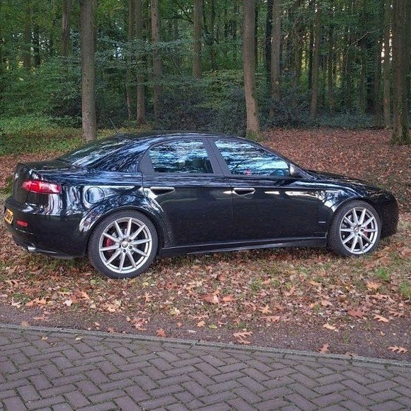 Alfa Romeo 159 sedan TI 1750 TBI  2009 Zwart, Voorwielaandrijving, 4 cilinders, Zwart, Leder