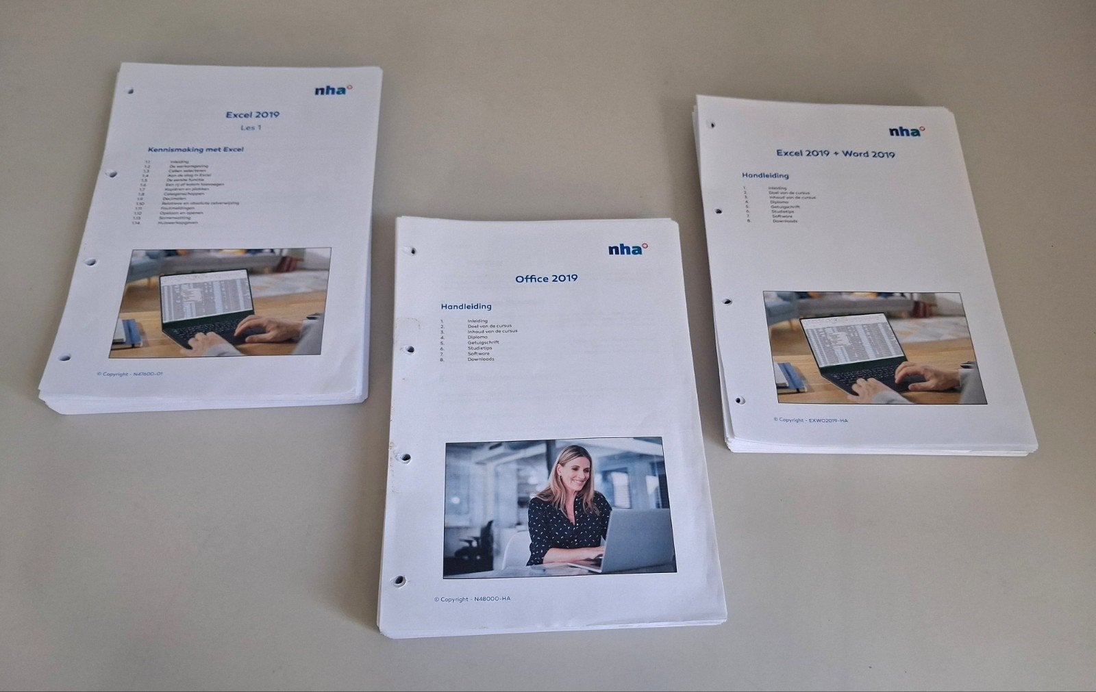 NHA Cursus Office 2019, Excel 2019 en Word 2019, Ophalen of Verzenden, Zo goed als nieuw, Overige niveaus