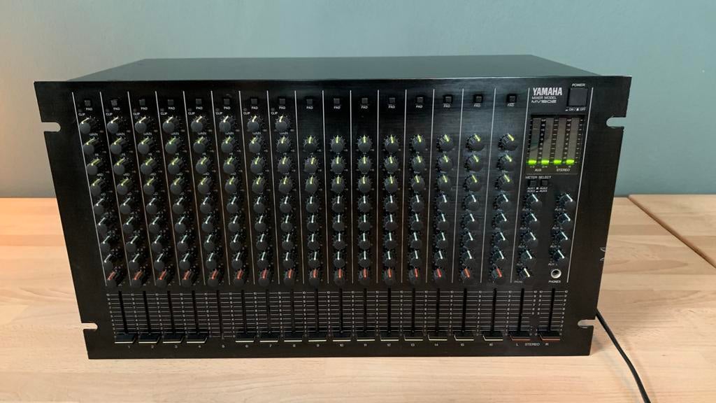 Yamaha MV1602 16 kanaals rack mixer 80’s - 4, Muziek en Instrumenten, Mengpanelen, Ophalen of Verzenden, Gebruikt, 10 tot 20 kanalen