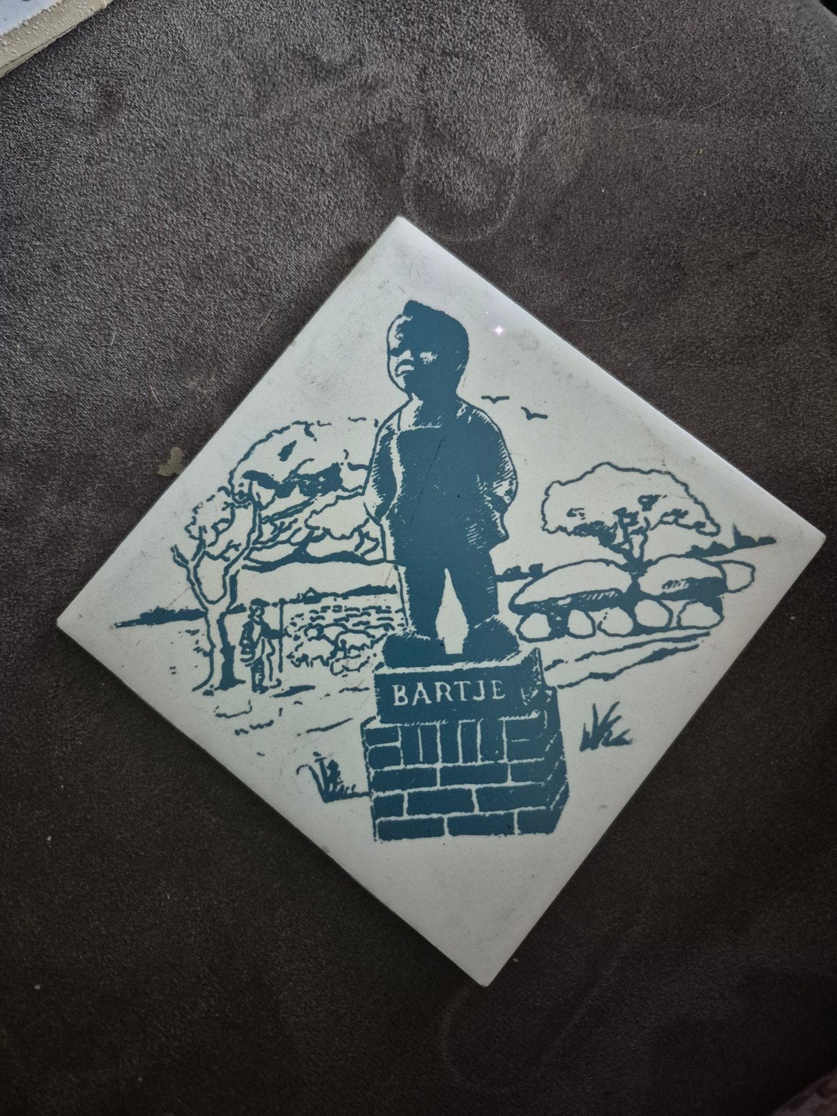 Vintage Bartje tegel - Drents souvenir, Ophalen of Verzenden