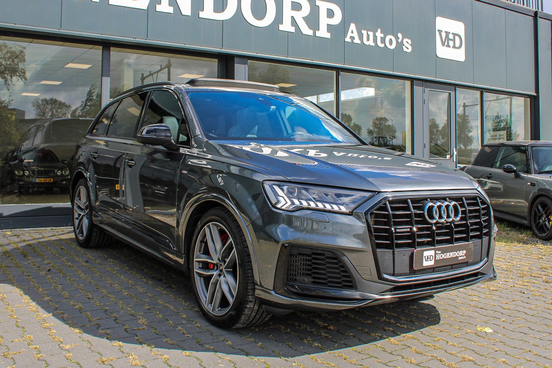 Audi Q7 60 TFSI e quattro S LINE PANO HUD SOFTCLOSE BTW, Auto's, Automaat, Dealer onderhouden, Gebruikt, 2995 cc