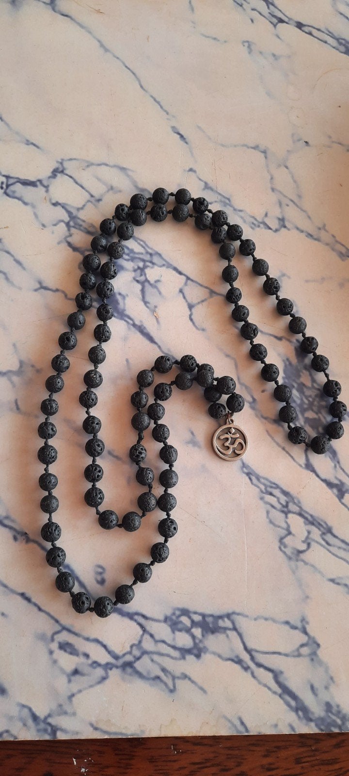 Zwarte lavasteen ketting met Ohm hanger, Met hanger, Zwart, Ophalen of Verzenden, Zo goed als nieuw