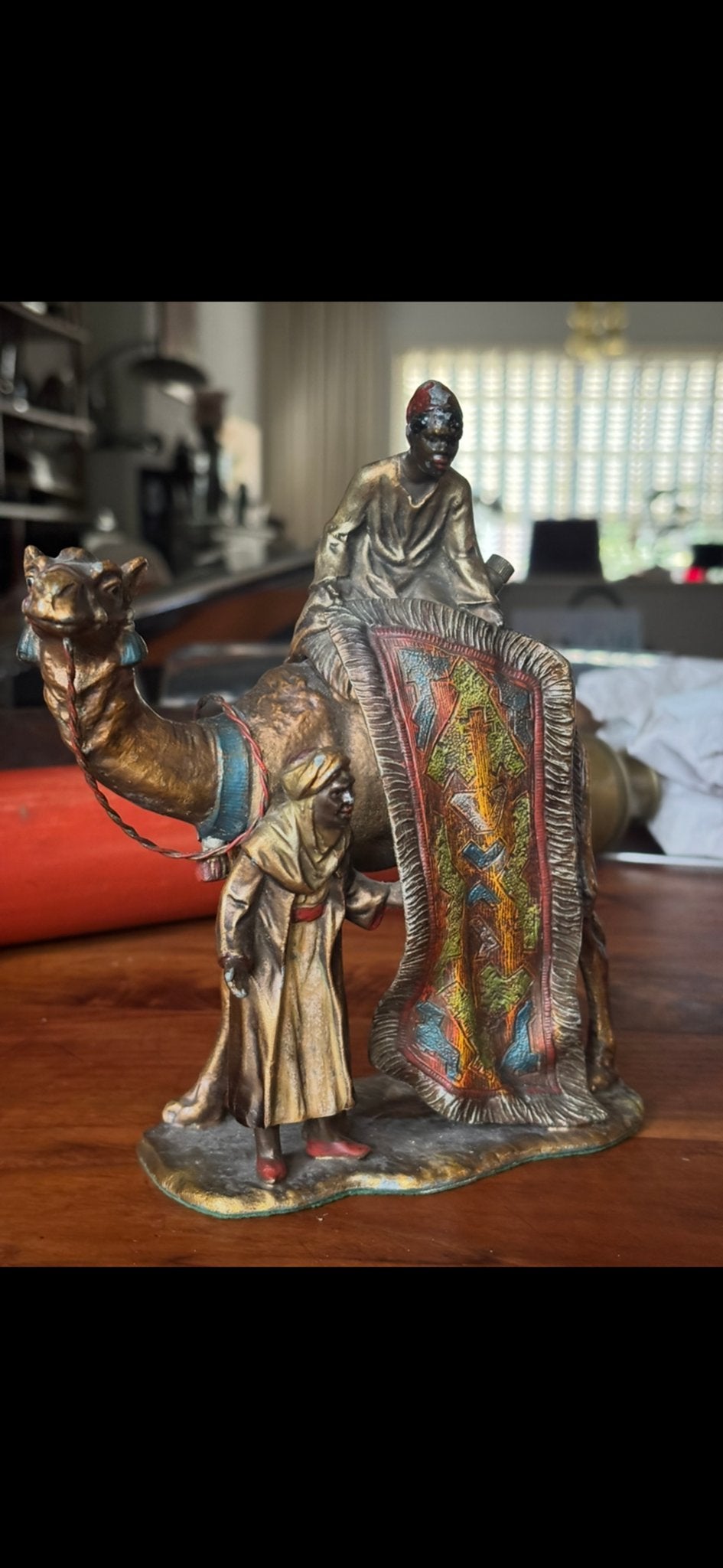 Oosters beeld: kameel met twee figuren, Ophalen of Verzenden, Gepatineerd, 20 - 50 cm, Scène