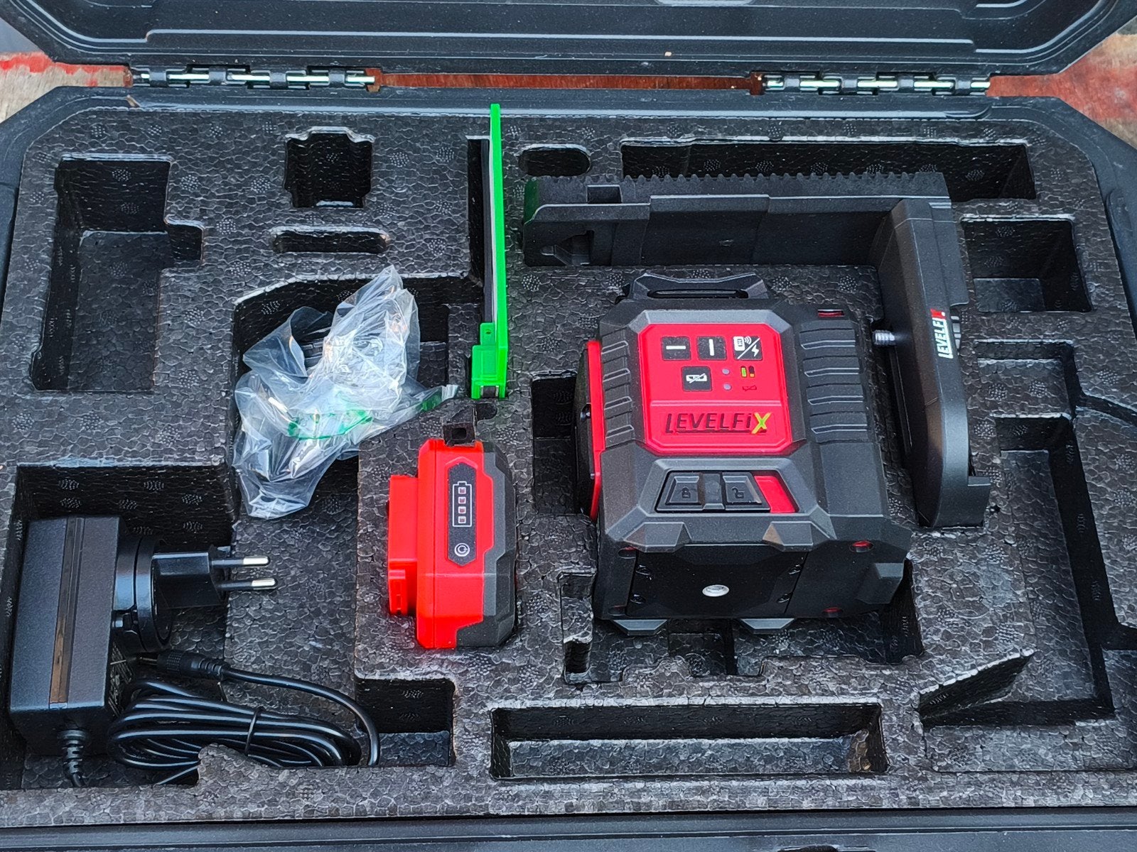 LevelFix CCL280G Groene Laserwaterpas met Statief en Accu, Ophalen of Verzenden, Nieuw, Overige meters