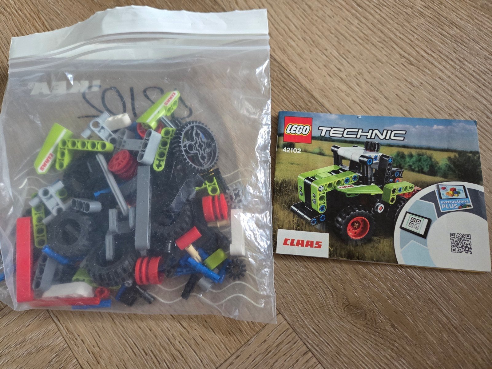 Lego Technic 42102 Claas Xerion Tractor compleet, Gebruikt, Lego, Compleet, Ophalen of Verzenden