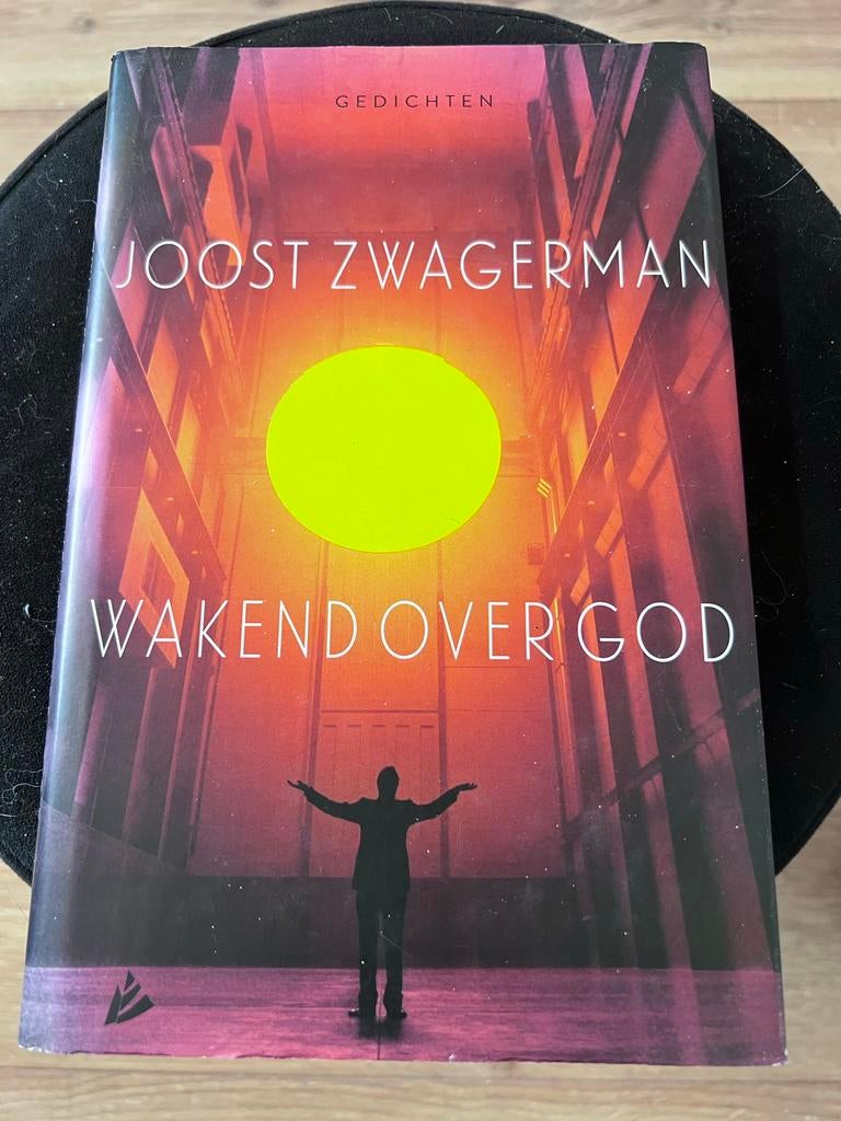 Wakend over God - Joost Zwagerman (Gedichten), Ophalen of Verzenden, Zo goed als nieuw, Eén auteur