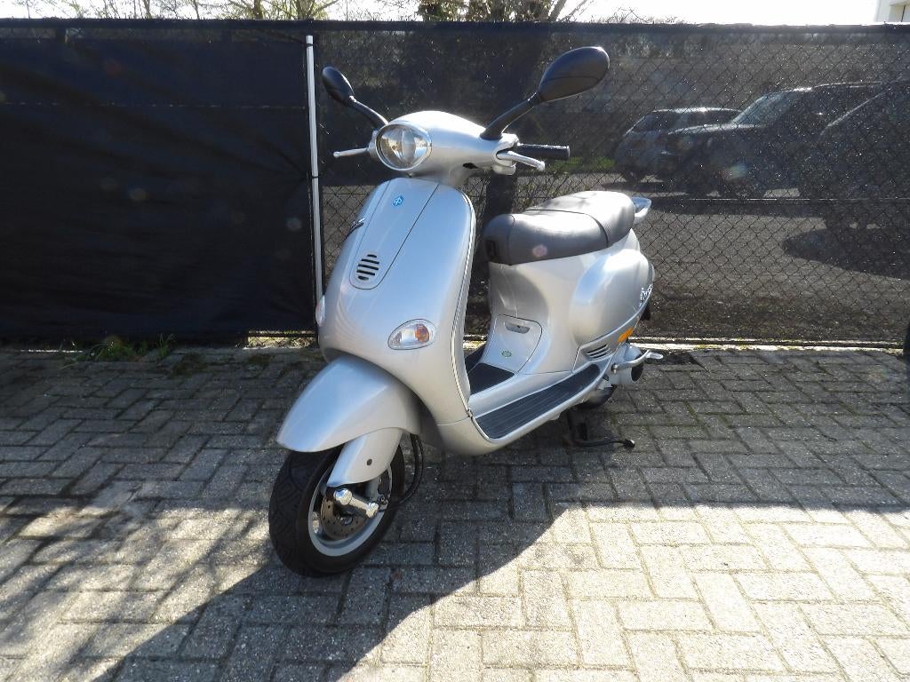 Vespa ET4 (2001) – Slechts 13.130 km – In nette staat