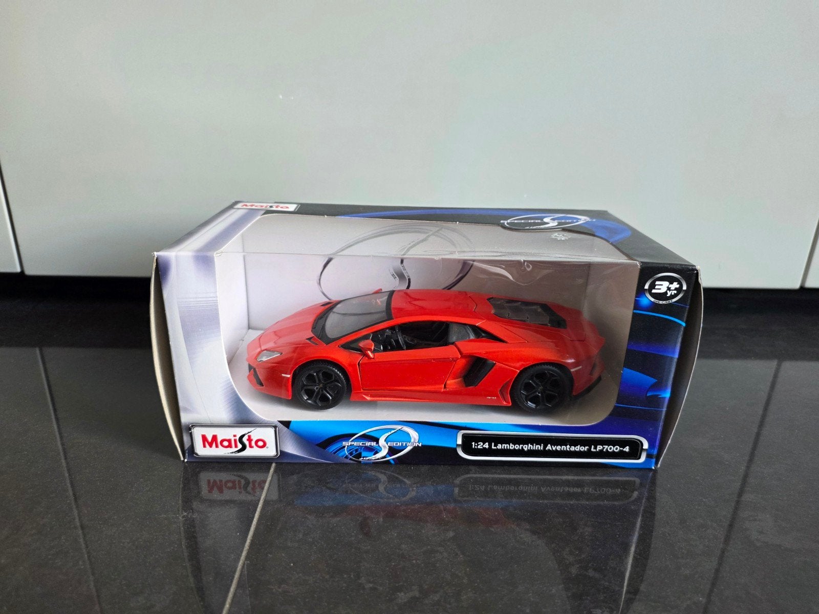 Lamborghini Aventador LP700-4 1/24 Maisto, Hobby en Vrije tijd, Modelauto's | 1:24, Ophalen of Verzenden, Zo goed als nieuw, Auto