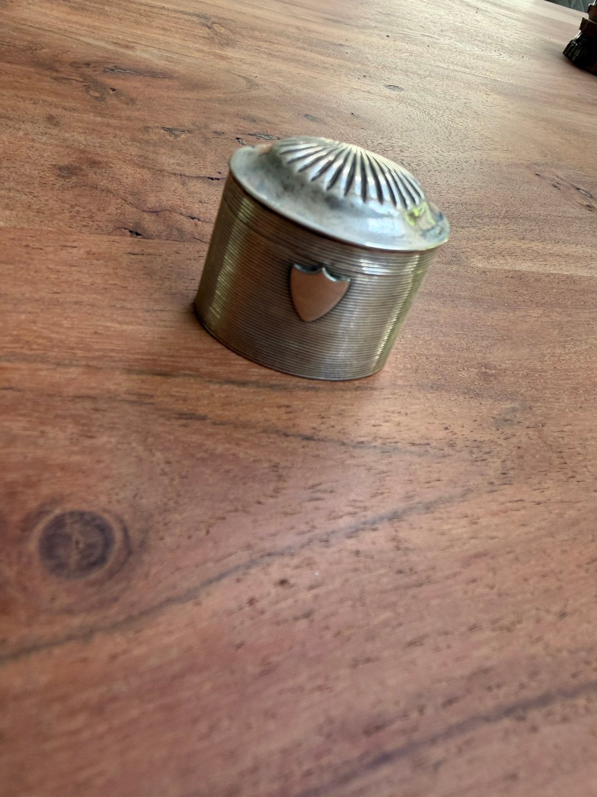 Antiek zilveren lodereindoosje anno 1847 ribmotief, Verzenden, Zilver