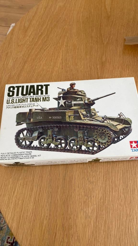 Tamiya U.S. Light Tank M3 Stuart schaalmodel, Tank, 1:32 tot 1:50, Nieuw, Ophalen of Verzenden