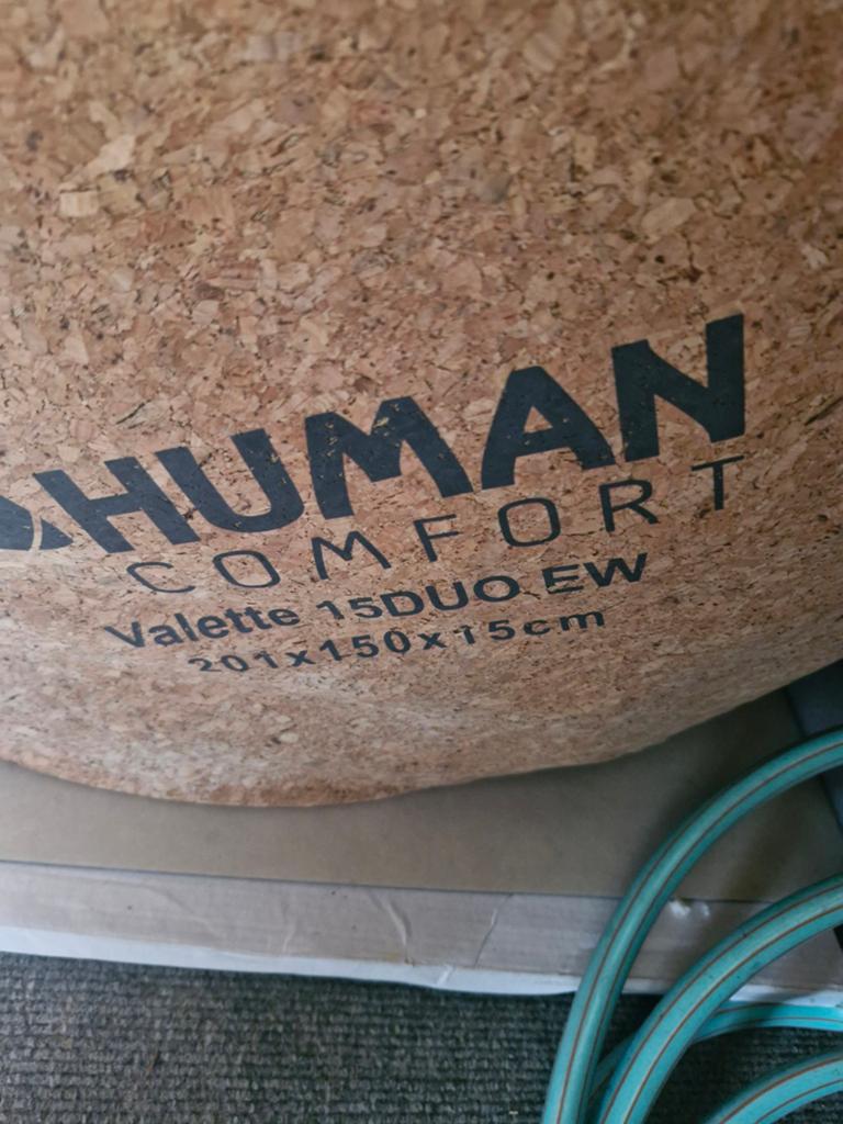Self inflatable slaapmat Human Comfort 150x200x15, Caravans en Kamperen, Ophalen, Zo goed als nieuw