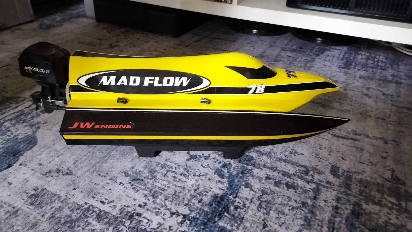 RC Speedboot Mad Flow 78 JW Engine, Ophalen of Verzenden