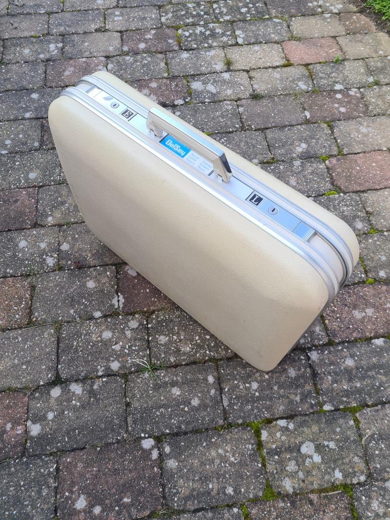Vintage Delsey koffer - Beige hardcase reiskoffer, Sieraden, Tassen en Uiterlijk, Koffers, Gebruikt, 50 tot 60 cm, Hard kunststof