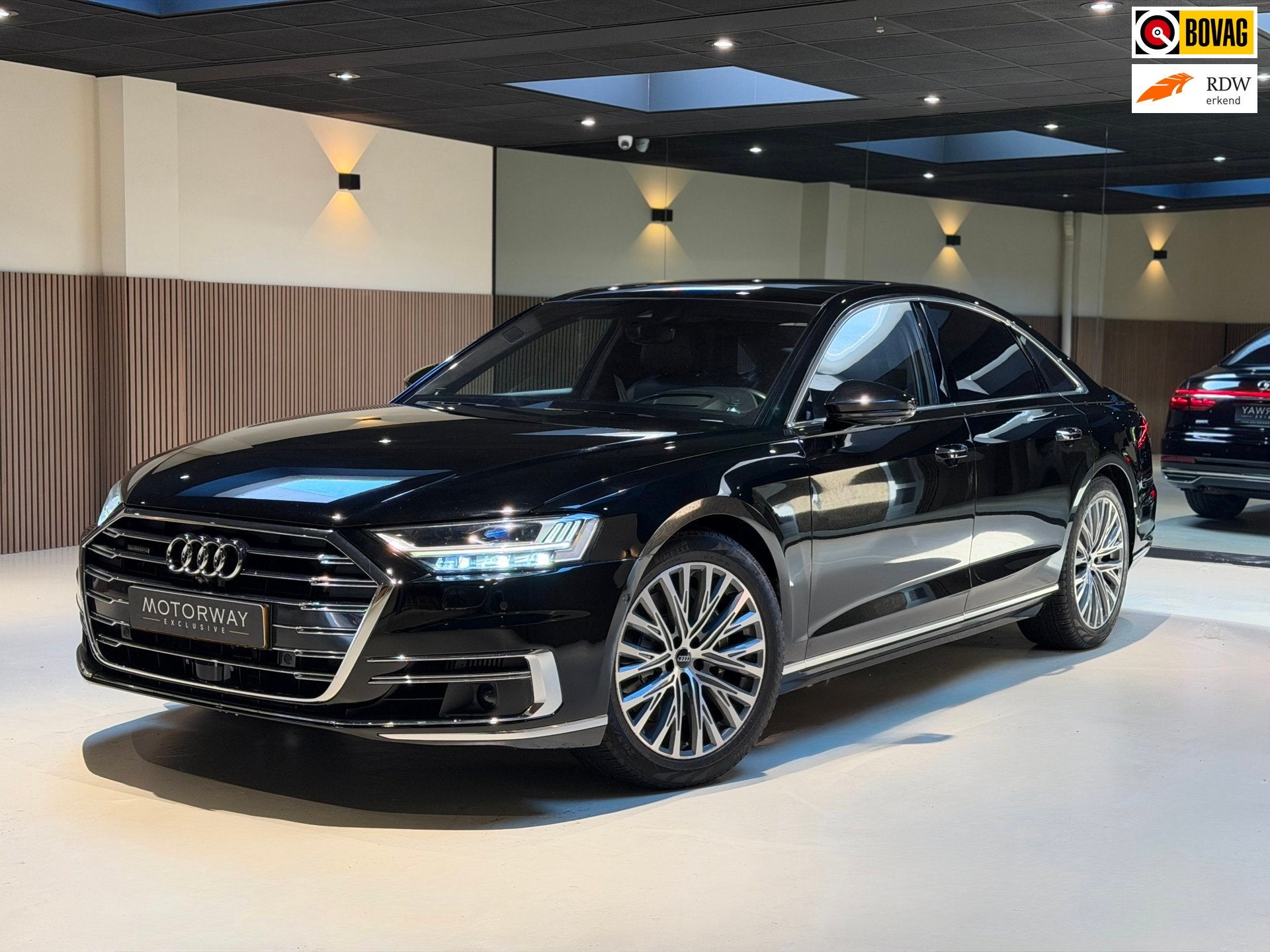 Audi A8 55 TFSI quattro Pro Line Plus|Pano|360|B&O|Achterasb, Auto's, Audi, Gebruikt, Euro 6, 2995 cc, Zwart