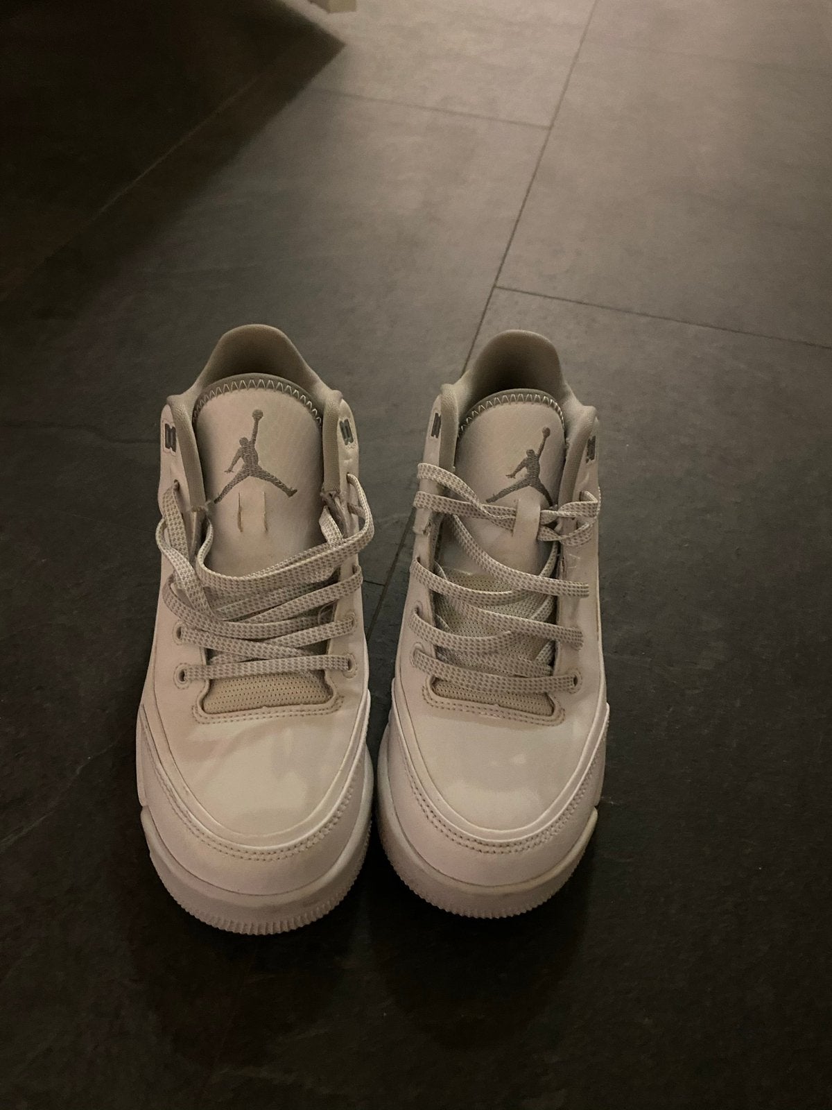 Jordan Flights, Kleding | Dames, Schoenen, Wit, Nieuw, Ophalen of Verzenden, Sneakers of Gympen