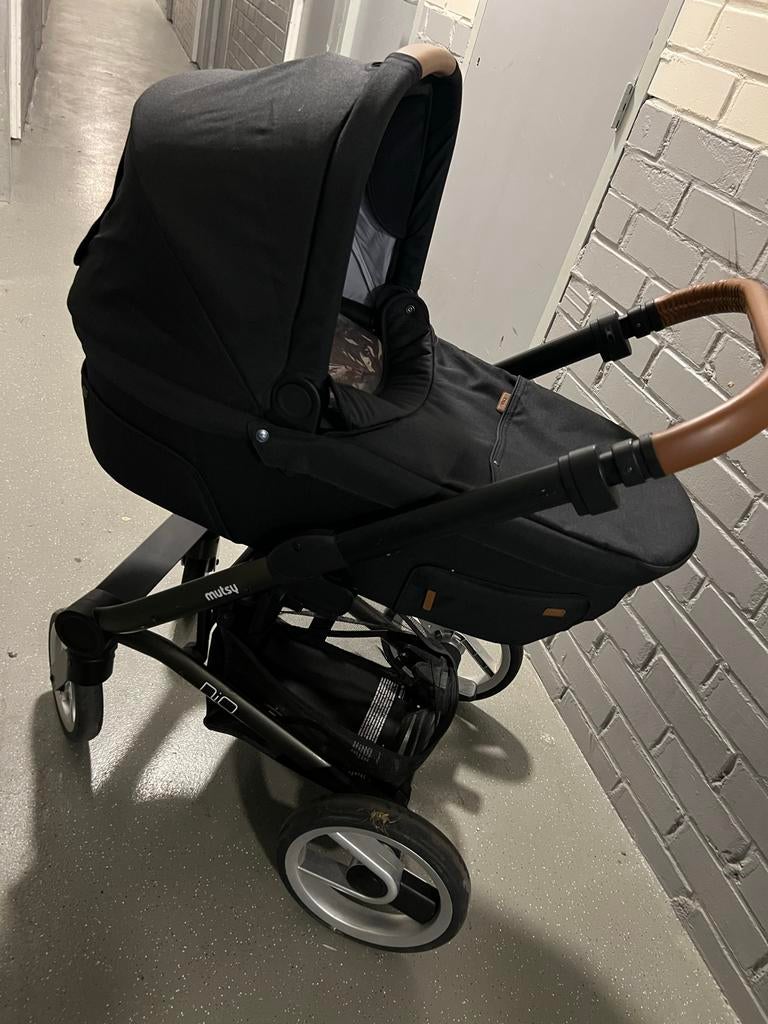 Mutsy Nio kinderwagen met reiswieg - Zo goed als nieuw, Ophalen, Zo goed als nieuw, Combiwagen, Met reiswieg