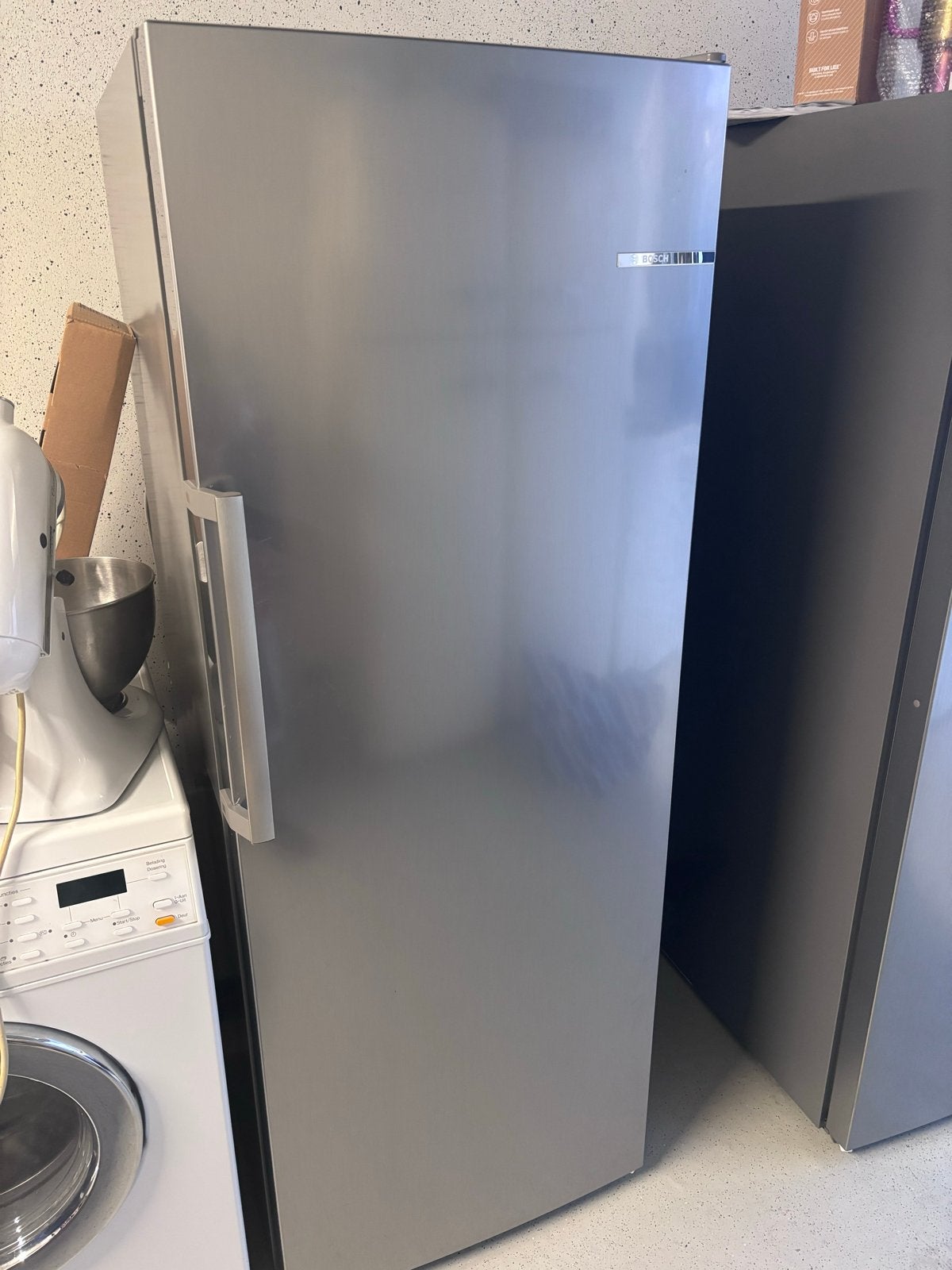 Goedwerkende RVS Bosch koelkast met boekjes, Ophalen, Zonder vriesvak, 200 liter of meer, 60 cm of meer
