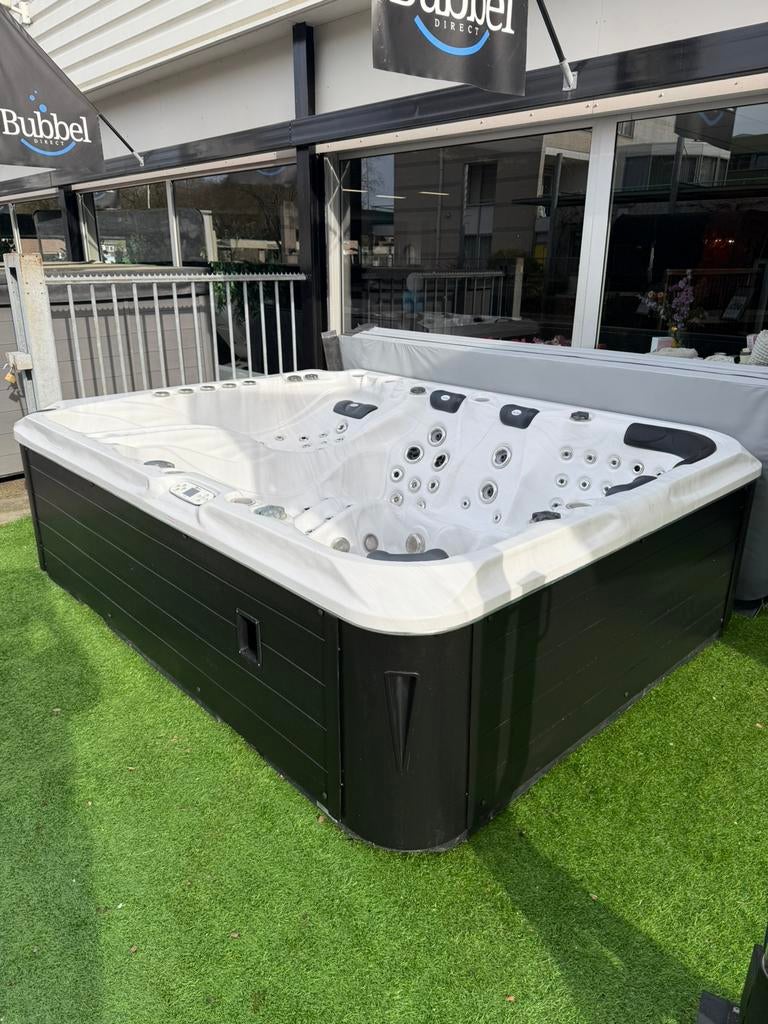 Jacuzzi Spa Ecstatic Mighty Wave - Direct leverbaar - Balboa, Ophalen, Zo goed als nieuw, Pomp, Vast