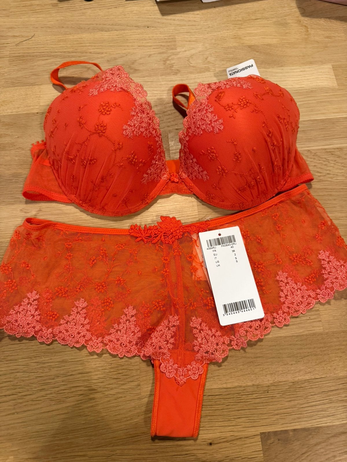 Passionata bh 75D slip 38 NIEUW!! Set nu €30, Ophalen of Verzenden, Setje
