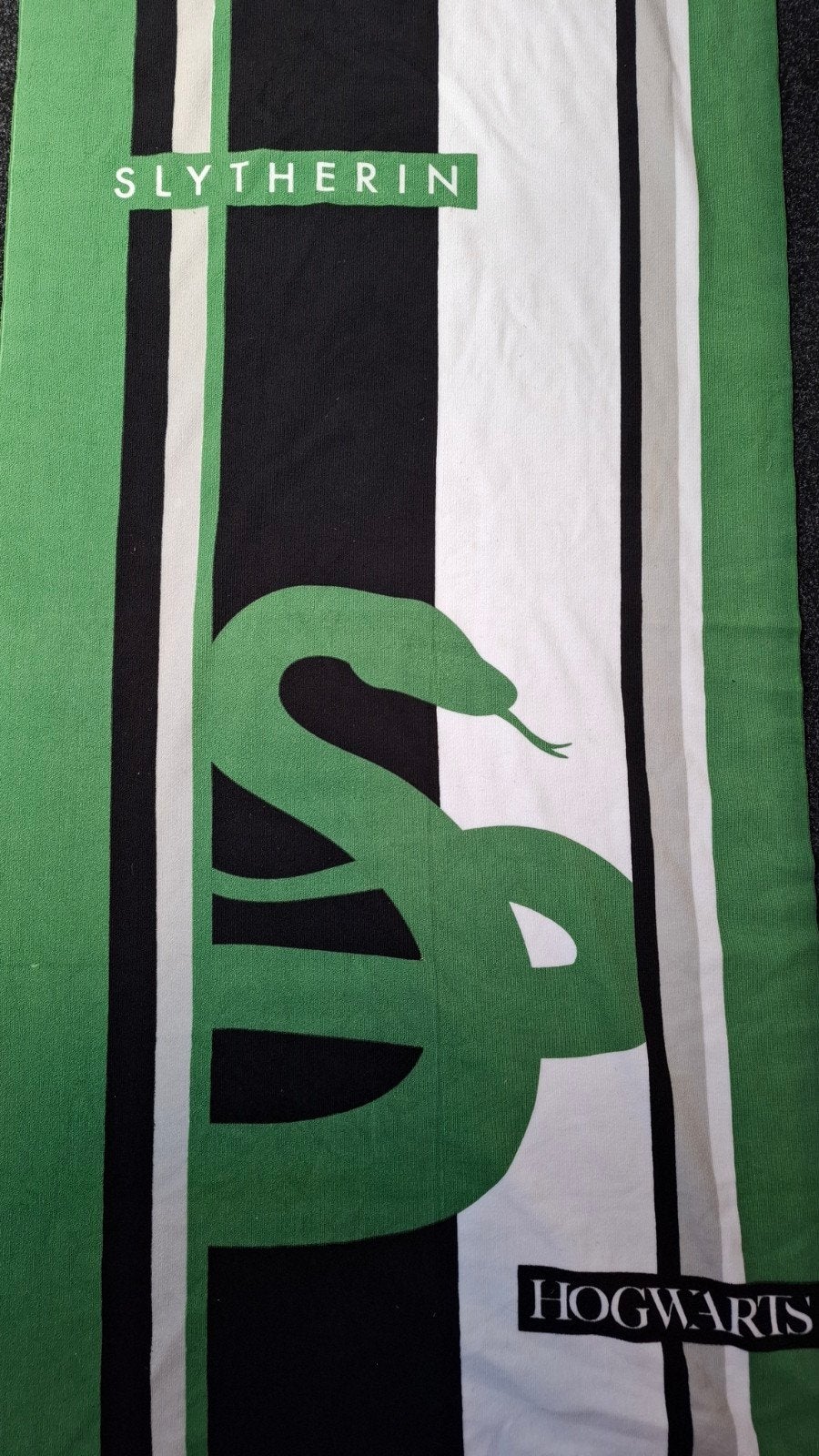 Grote Slytherin Hogwarts Harry Potter bad/strandhanddoek, Ophalen of Verzenden, Zo goed als nieuw, Overige typen