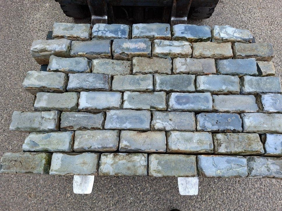 Scoria bricks op pallets 18m2, Ophalen, Gebruikt, Klinkers, Natuursteen