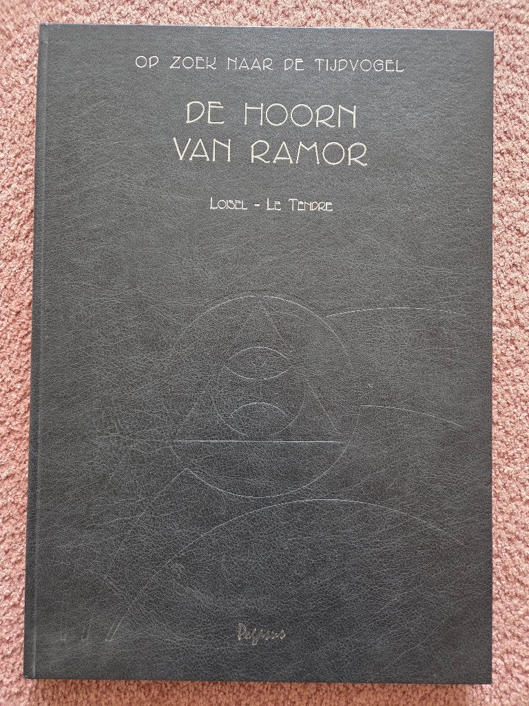Op zoek naar de Tijdvogel - De Hoorn van Ramor - Luxe HC, Eén stripboek, Ophalen of Verzenden, Zo goed als nieuw, Loisel - Le Tendre
