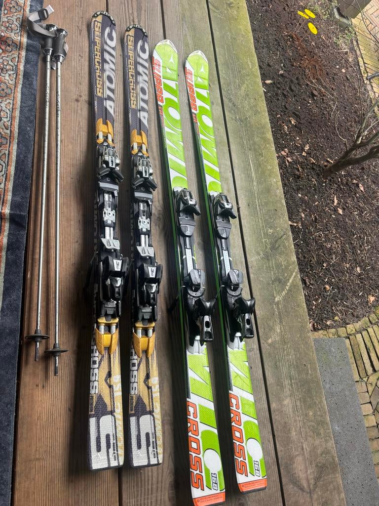 2 paar Atomic ski’s / 1 paar stokken / skitas, 160 tot 180 cm, Gebruikt, Ophalen of Verzenden, Atomic