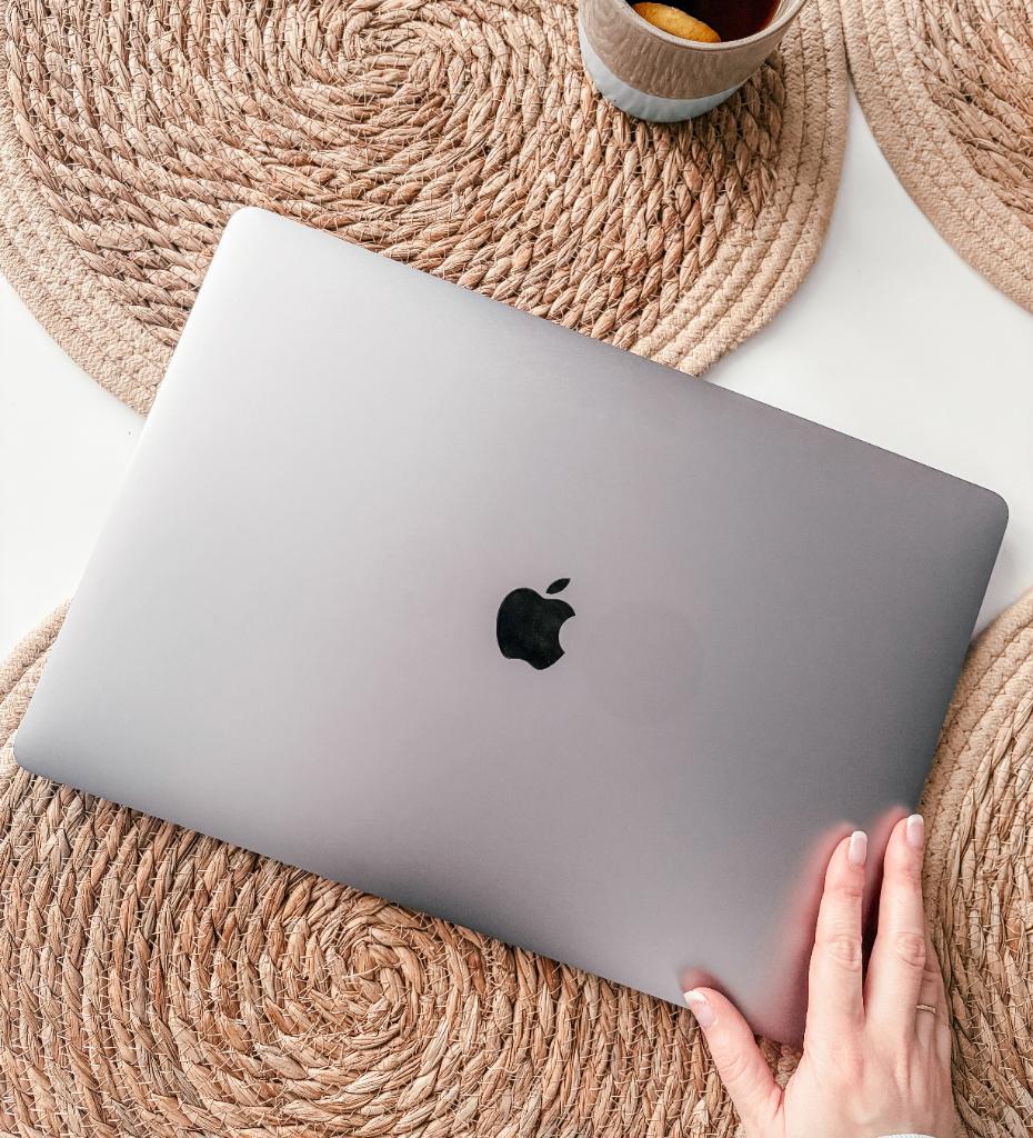 MacBook Pro 2019 (i7 / 16GB / 256GB) Ru/Eng Keyboard, Computers en Software, Apple Macbooks, Gebruikt, MacBook Pro, 15 inch, 2 tot 3 Ghz
