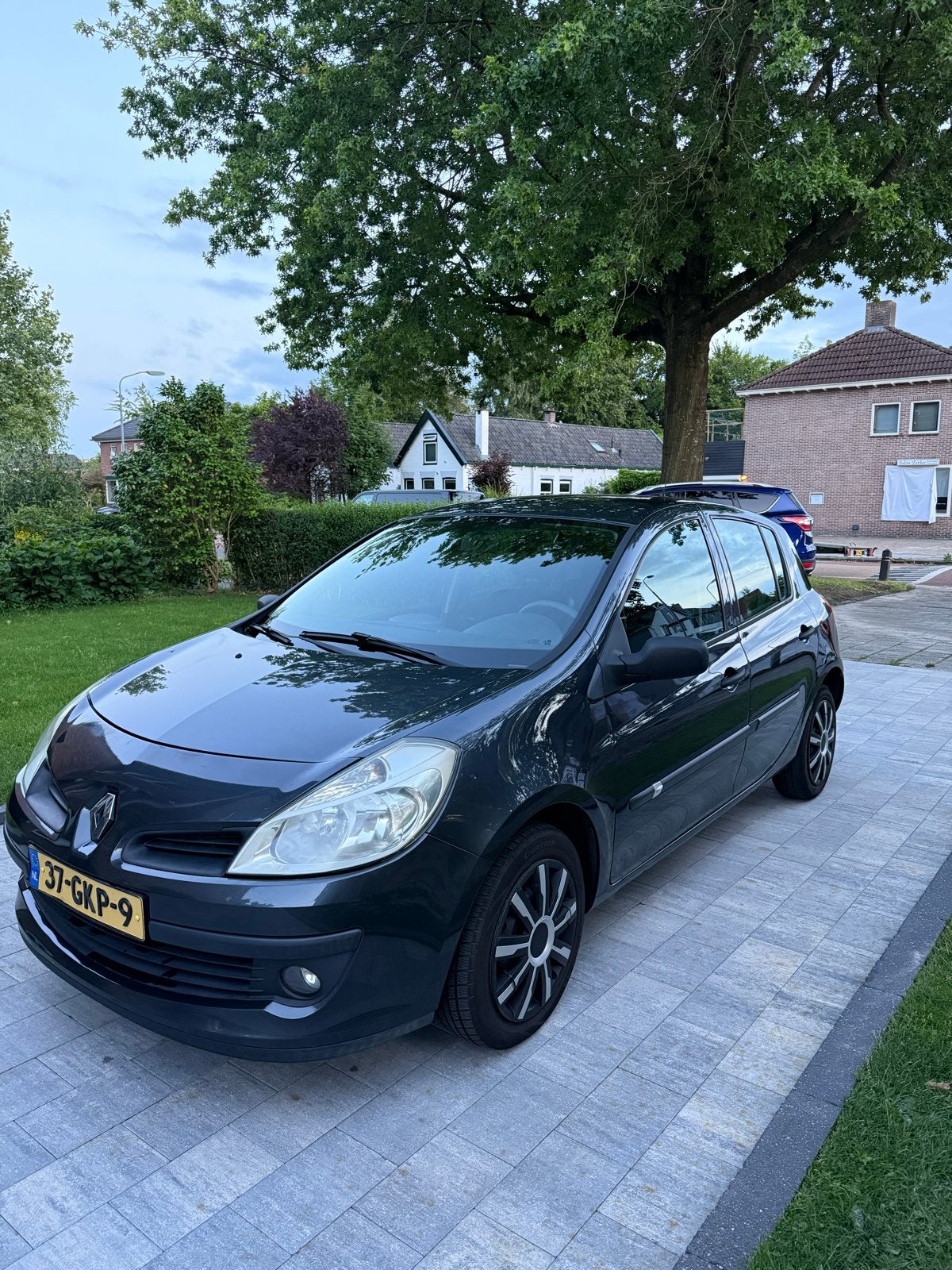 Renault Clio 1.2 16V 55KW 5-DRS E4 2008 Grijs, Auto's, Voorwielaandrijving, 535 kg, 74 pk, 4 cilinders