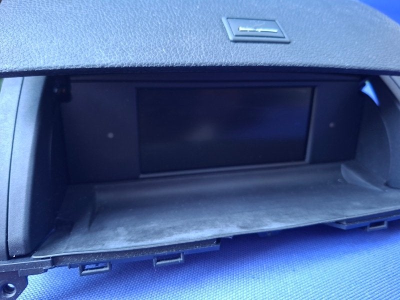 Autoradio Mercedes W204 uit 2009, Ophalen, Zo goed als nieuw