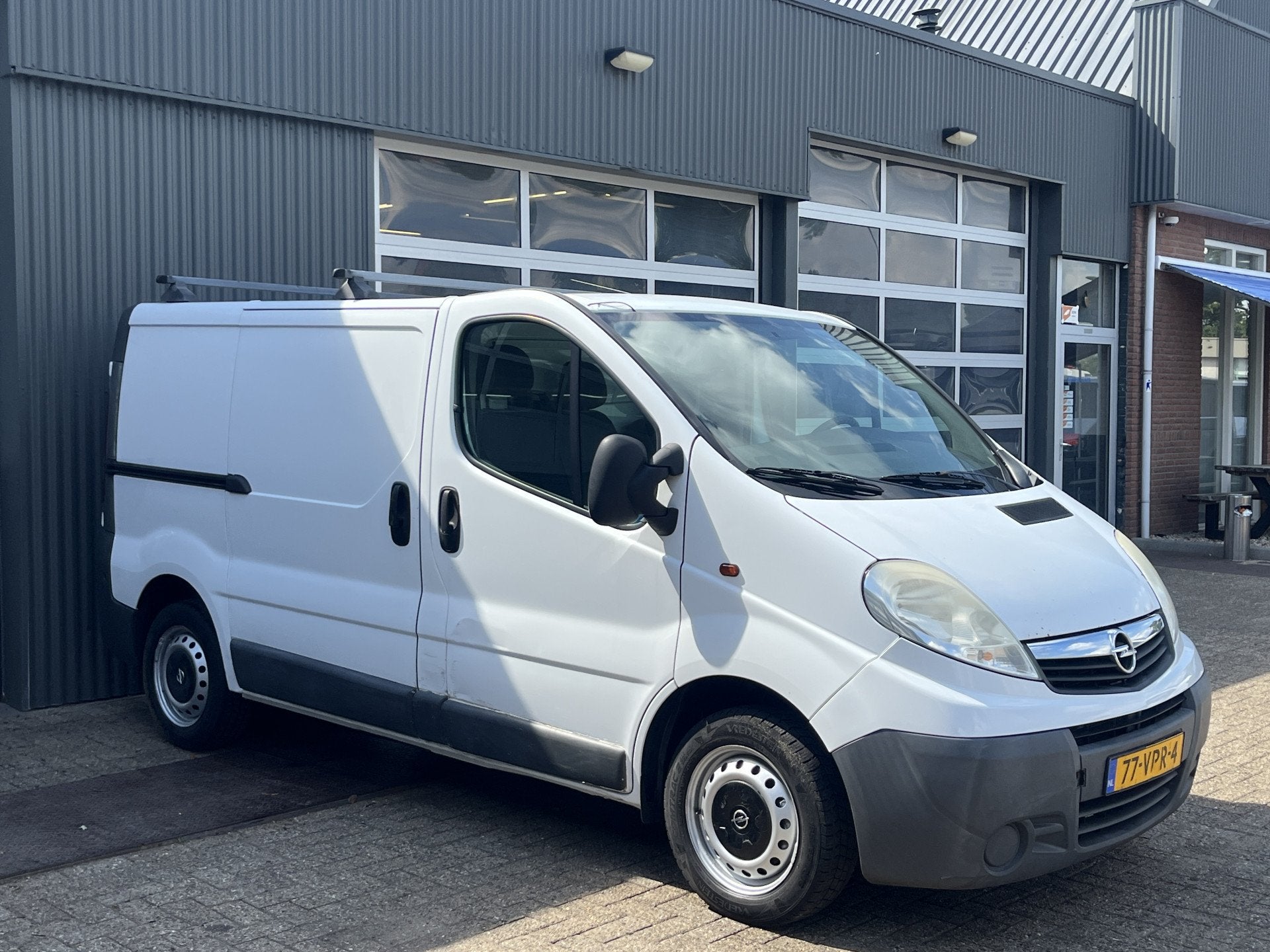 Opel Vivaro 2.0 CDTI L1H1 Airco Dakrails Trekhaak 2000kg tre, Auto's, Voorwielaandrijving, Stof, Zwart, 4 cilinders