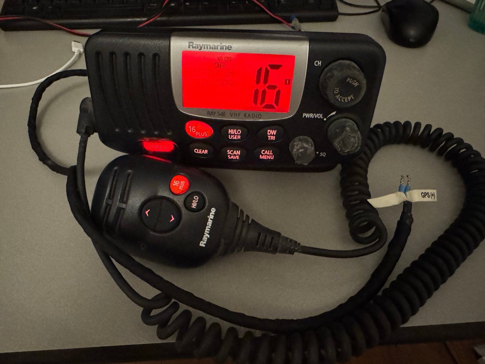 Raymarine RAY54E VHF DSC Marifoon met Mic en montagebeugel, Ophalen of Verzenden, Gebruikt, Overige typen