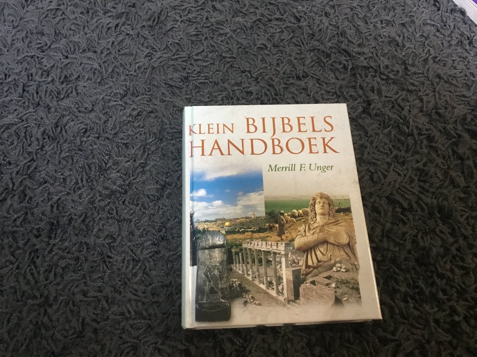 Klein Bijbels Handboek - Merrill F. Unger, Ophalen of Verzenden, Zo goed als nieuw, Christendom | Protestants