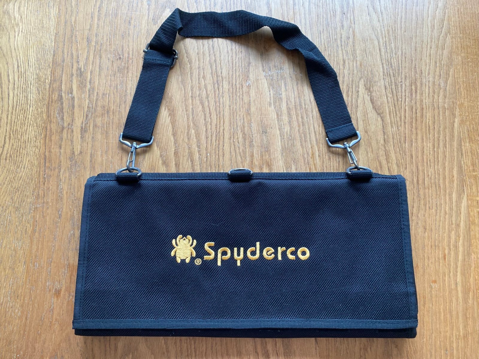 Spyderco opbergtas voor 18 zakmessen, Ophalen of Verzenden, Overige soorten