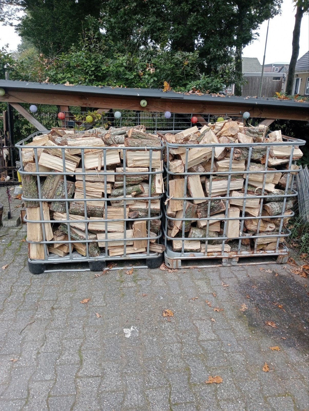 1.2 kuub haardhout per IBC container, goed gevuld, Tuin en Terras, Minder dan 3 m³, Ophalen