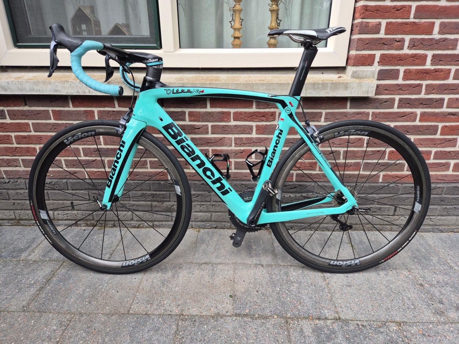 Bianchi Oltre XR4 racefiets Ultegra Di2 Vision Metron 40 LTD, 28 inch, Gebruikt, Carbon, Meer dan 20 versnellingen