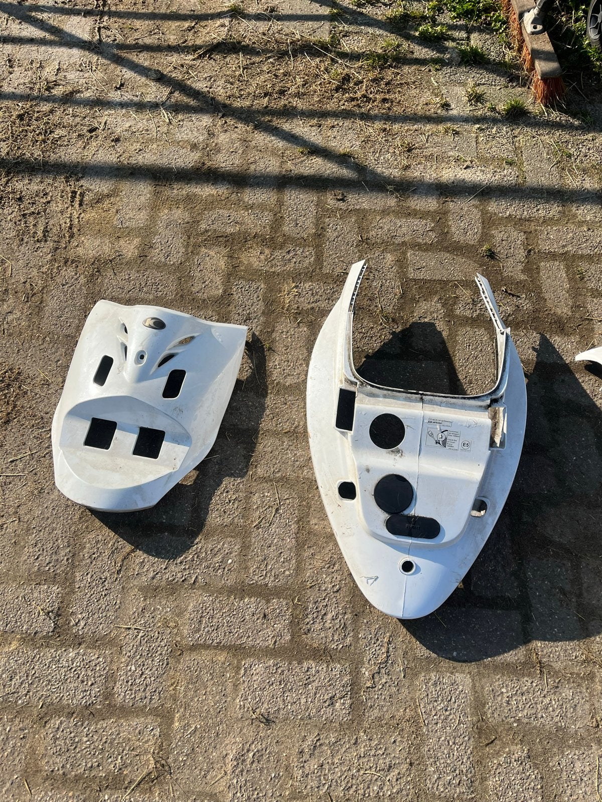 Kymco Scooter kappen set - Wit, Fietsen en Brommers, Ophalen of Verzenden, Gebruikt, Kap