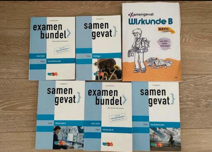 Examenbundels 22/23, Ophalen, Zo goed als nieuw, VWO