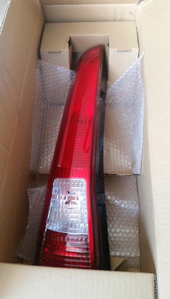 Linker Achterlicht Daihatsu Cuore L251(Nieuw), Ophalen of Verzenden, Nieuw, Daihatsu