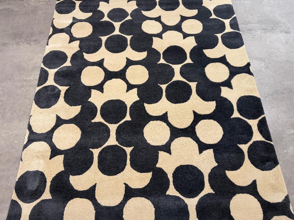 Vloerkleed Orla Kiely Puzzle Flower Slate 160 x 230 wol, Huis en Inrichting, Vloerkledenloft, ., 150 tot 200 cm, Ophalen of Verzenden