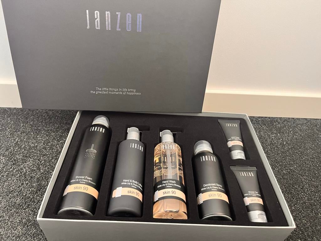 Janzen giftset Skin 90, Sieraden, Tassen en Uiterlijk, Uiterlijk | Lichaamsverzorging, Ophalen, Nieuw, Overige typen