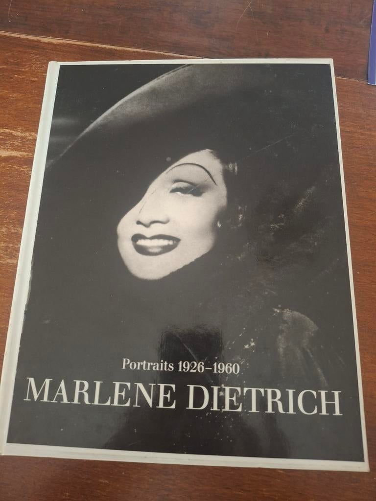 Marlene Dietrich - Portraits 1926-1960, Ophalen of Verzenden