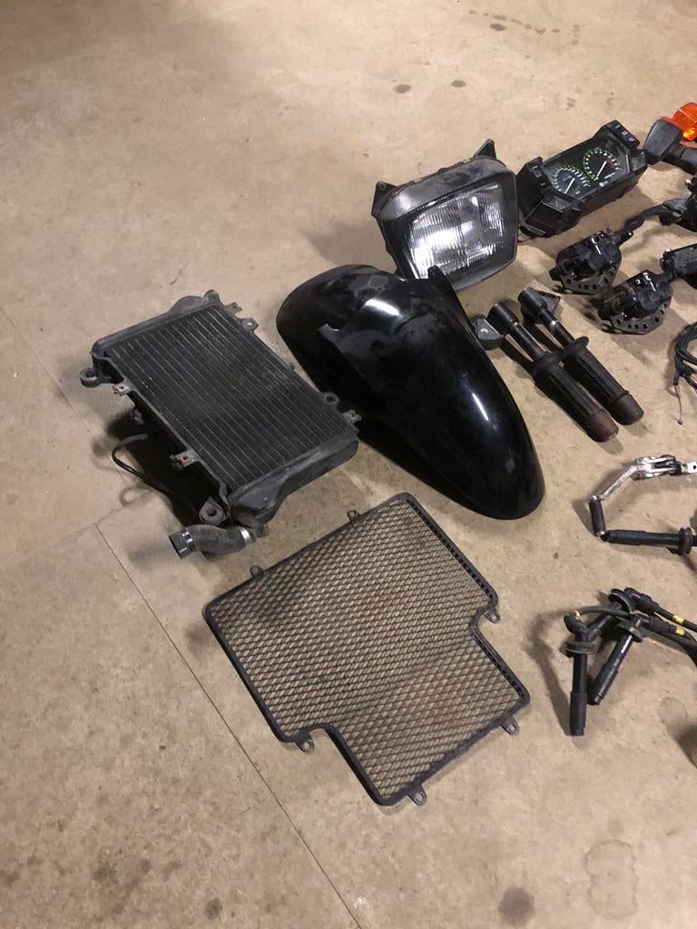 Diverse onderdelen Kawasaki GPX 750 R, Motoren, Onderdelen | Kawasaki, Gebruikt, ., Ophalen of Verzenden, .