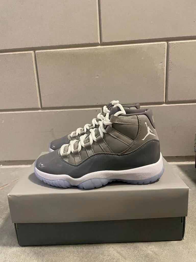 Jordan 11 Cool Grey - Maat 37,5 - Nieuwstaat!, Ophalen of Verzenden, Nieuw