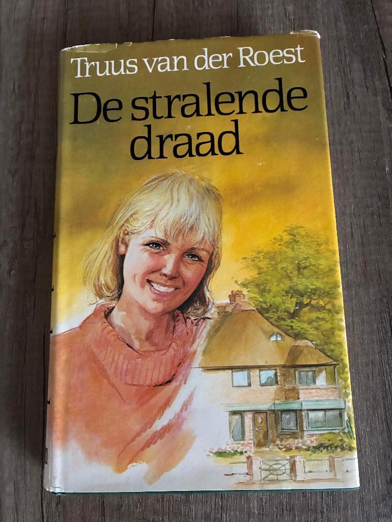 Truus van der Roest - De stralende draad, Boeken, Romans, Gelezen, Ophalen of Verzenden