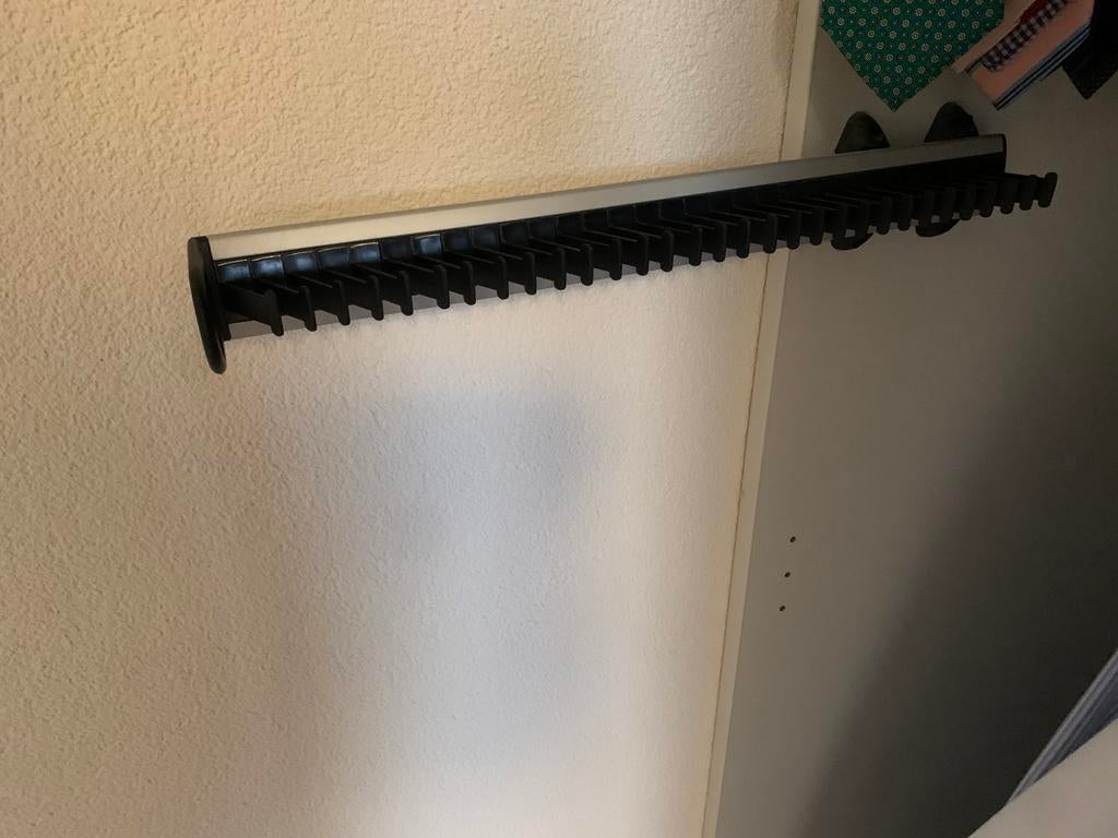 Uitschuifbaar stropdas- en riemrekje, Ophalen of Verzenden, Zo goed als nieuw