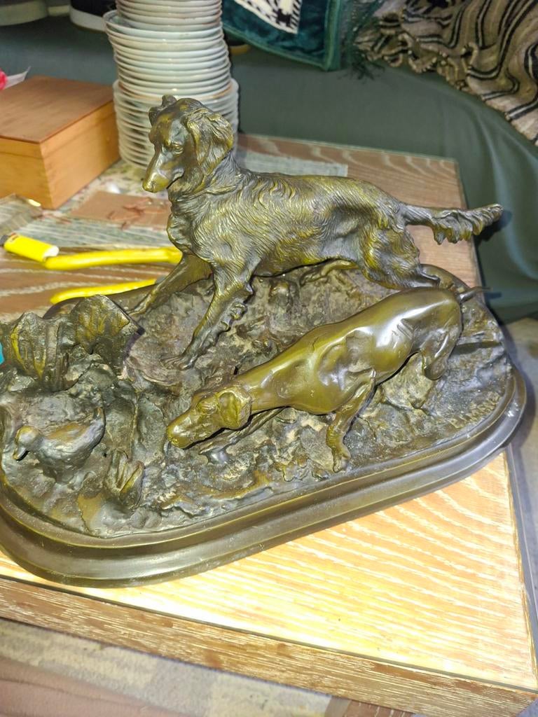 Bronzen beeld van honden op jacht, Antiek en Kunst, Ophalen of Verzenden