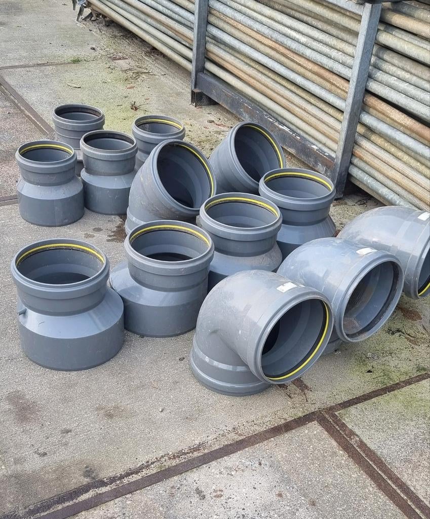 Pvc 315/400, Doe-het-zelf en Verbouw, Buizen en Afvoer, Ophalen, Pvc, 80 mm of meer, Bochten