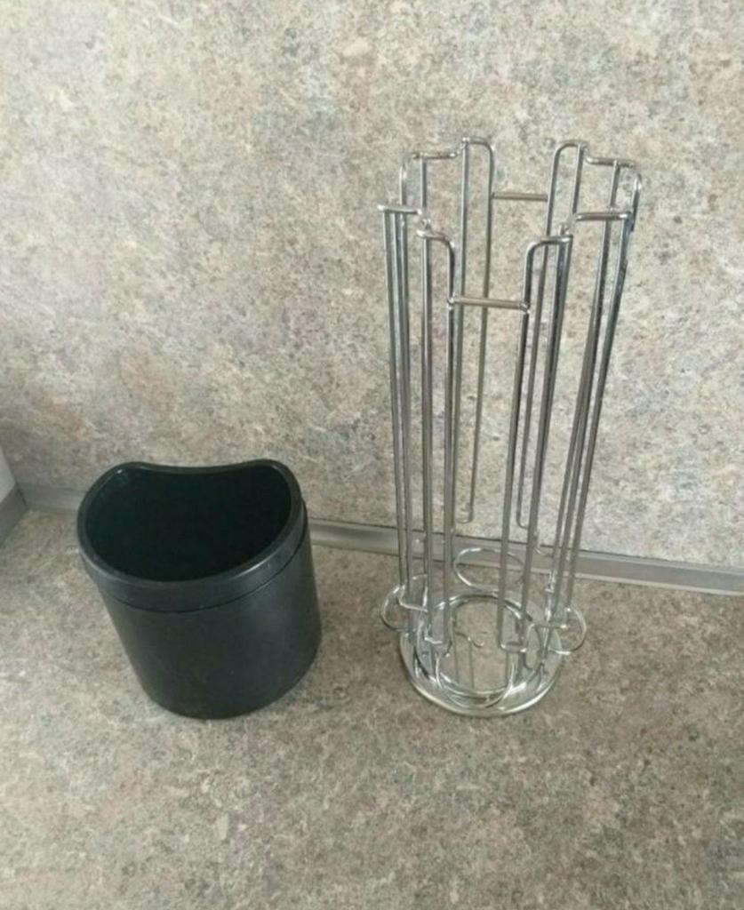 Dolce Gusto koffiecup houder / Capsulehouder met opvangbak, Dolce Gusto, Ophalen of Verzenden, Zo goed als nieuw, Capsulehouder