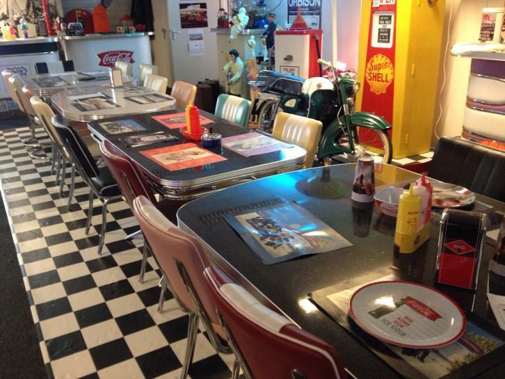 Amerikaanse Retro fifties sixties Bel Air meubels, Ophalen, Overige kleuren, Zo goed als nieuw, Vijf, Zes of meer stoelen